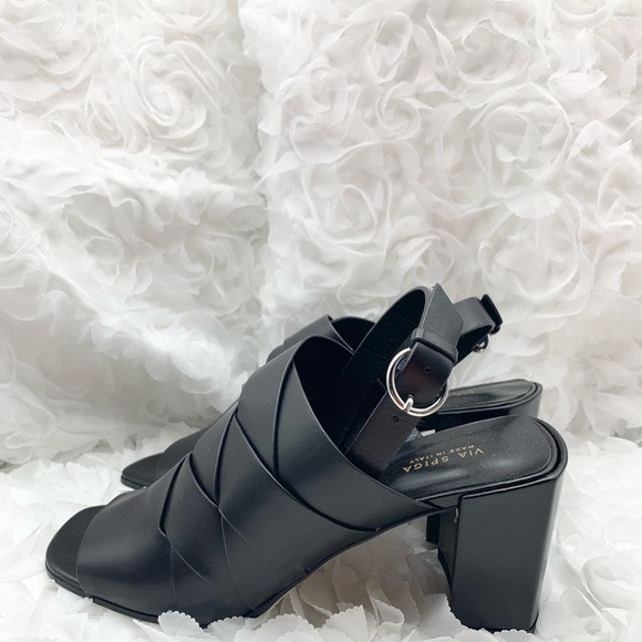 🥳HOST PICK🥳~Via Spiga Oren Sandals 👠 - Picture 4 of 16